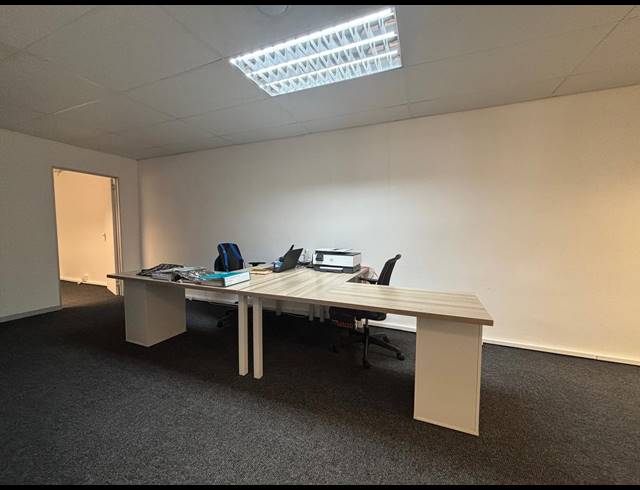 94M² OFFICE TO LET IN TYGER VALLEY